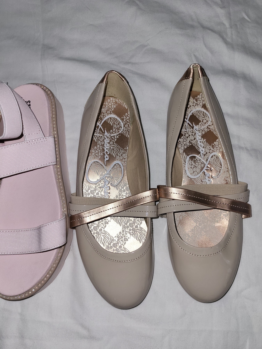 3 Pairs Of Sandals - Picture 4 of 5